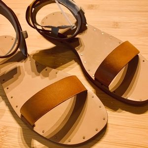 Banana Republic - Bare Studded Sandal (Nutmeg)